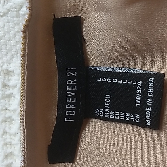 Forever 21 Tan check crop top in women's Size Large - Picture 6 of 6